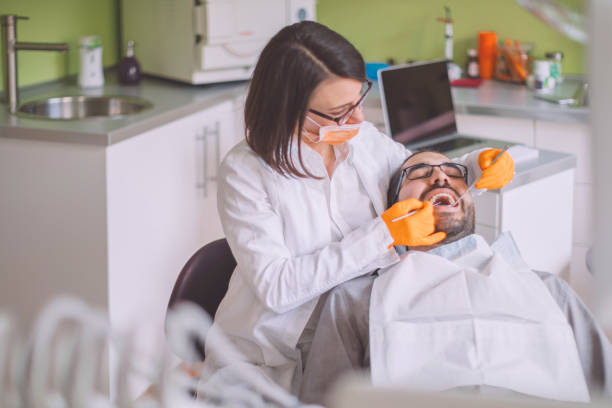 Best Weekend Emergency Dentist in Cove Creek, NC